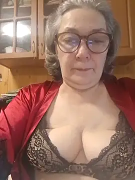 Snapshot of IrinaSweet54 chatting on July 31, 2026, 3:31 pm IrinaSweet54 online show from July 31, 2026, 3:31 pm