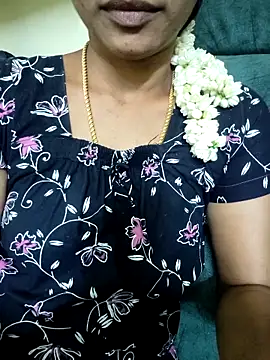 Snapshot of Ambika01 chatting on March 15, 2026, 2:24 pm Ambika01 online show from March 15, 2026, 2:24 pm