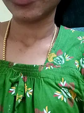 Snapshot of Ambika01 chatting on February 9, 2026, 1:31 pm Ambika01 online show from February 9, 2026, 1:31 pm