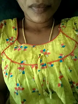 Snapshot of Ambika01 chatting on March 3, 2026, 10:44 am Ambika01 online show from March 3, 2026, 10:44 am