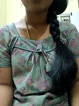 Snapshot of Ambika01 chatting on April 3, 2026, 1:28 pm Ambika01 online show from April 3, 2026, 1:28 pm