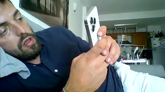 bobotatto online show from May 12, 2026, 4:13 pm