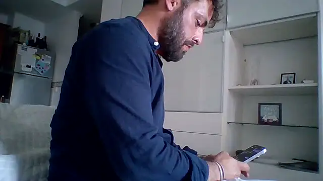 bobotatto online show from May 21, 2026, 5:43 pm