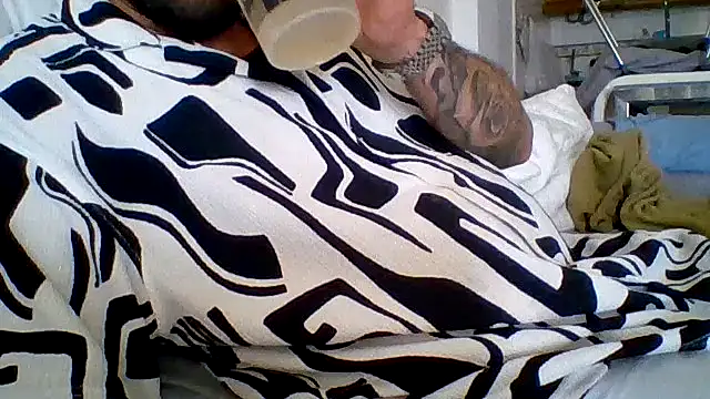 bobotatto online show from April 30, 2026, 9:38 am