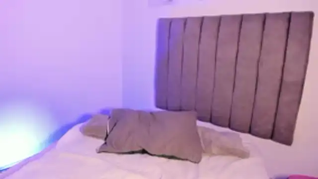 Snapshot of sarah__bigboobs chatting on October 27, 2025, 8:59 am sarah bigboobs online show from October 27, 2025, 8:59 am