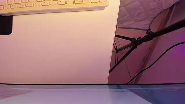 Snapshot of sarah__bigboobs chatting on March 19, 2026, 9:42 am sarah bigboobs online show from March 19, 2026, 9:42 am