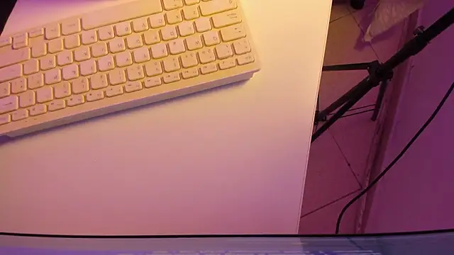 Snapshot of sarah__bigboobs chatting on March 8, 2026, 7:33 am sarah bigboobs online show from March 8, 2026, 7:33 am