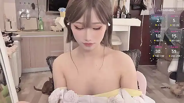 -XunMengLong- online show from March 5, 2025, 8:10 pm