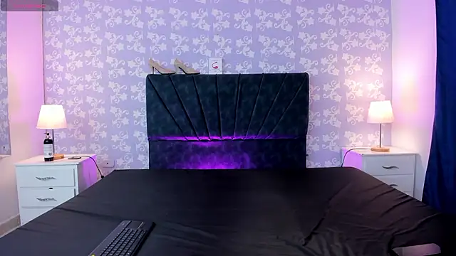 Snapshot of BritneySweet_ chatting on February 13, 2026, 3:39 am BritneySweet online show from February 13, 2026, 3:39 am