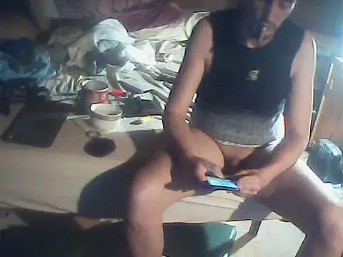 HOTMENVERYHOT online show from June 4, 2026, 9:19 pm