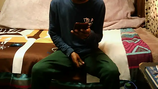 Snapshot of RGTM75 chatting on September 10, 2025, 6:56 am RGTM75 online show from September 10, 2025, 6:56 am