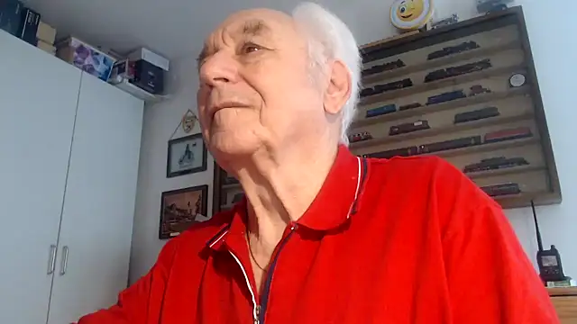 utilisasinus online show from November 2, 2025, 11:48 am