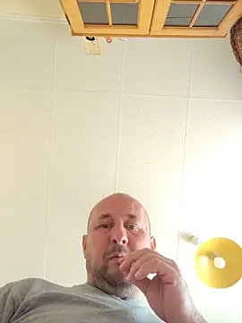 Snapshot of intx800 chatting on May 22, 2026, 2:37 pm intx800 online show from May 22, 2026, 2:37 pm