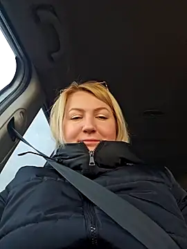 Snapshot of -Schweppes- chatting on December 22, 2024, 7:33 am -Schweppes- online show from December 22, 2024, 7:33 am