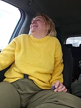 Snapshot of -Schweppes- chatting on March 17, 2025, 10:49 am -Schweppes- online show from March 17, 2025, 10:49 am