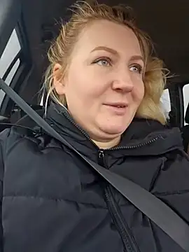 Snapshot of -Schweppes- chatting on December 24, 2024, 8:00 am -Schweppes- online show from December 24, 2024, 8:00 am