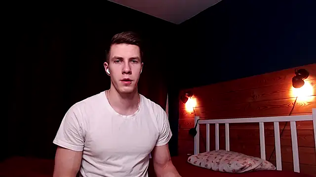 Chris Brien online show from March 21, 2025, 10:39 pm