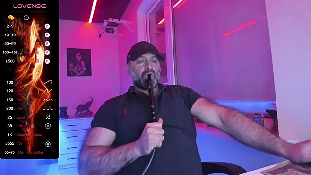 Snapshot of MAGABEAR077 chatting on June 11, 2026, 6:49 pm MAGABEAR077 online show from June 11, 2026, 6:49 pm