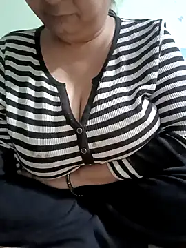 Kavya kapoor online show from February 21, 2026, 4:09 pm