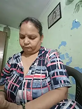 Snapshot of Kavya_kapoor chatting on July 19, 2026, 7:28 am Kavya kapoor online show from July 19, 2026, 7:28 am