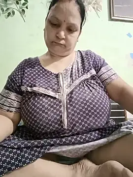 Snapshot of Kavya_kapoor chatting on July 6, 2026, 5:26 pm Kavya kapoor online show from July 6, 2026, 5:26 pm