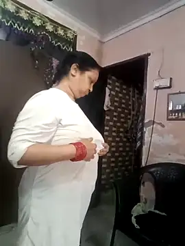 Snapshot of Kavya_kapoor chatting on November 28, 2025, 5:40 am Kavya kapoor online show from November 28, 2025, 5:40 am