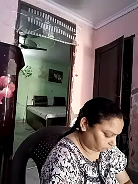 Snapshot of Kavya_kapoor chatting on October 19, 2025, 4:37 am Kavya kapoor online show from October 19, 2025, 4:37 am