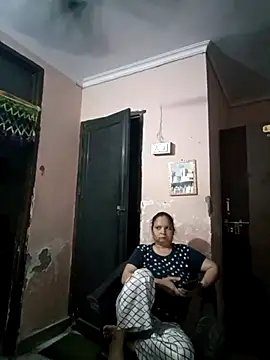 Kavya kapoor online show from March 12, 2025, 1:08 pm