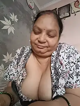 Snapshot of Kavya_kapoor chatting on June 21, 2026, 4:40 am Kavya kapoor online show from June 21, 2026, 4:40 am