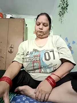 Snapshot of Kavya_kapoor chatting on October 25, 2025, 8:35 am Kavya kapoor online show from October 25, 2025, 8:35 am