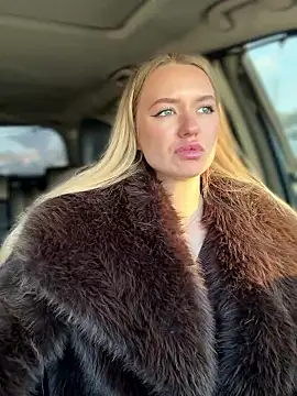 Devill Angel  online show from January 12, 2026, 10:44 am