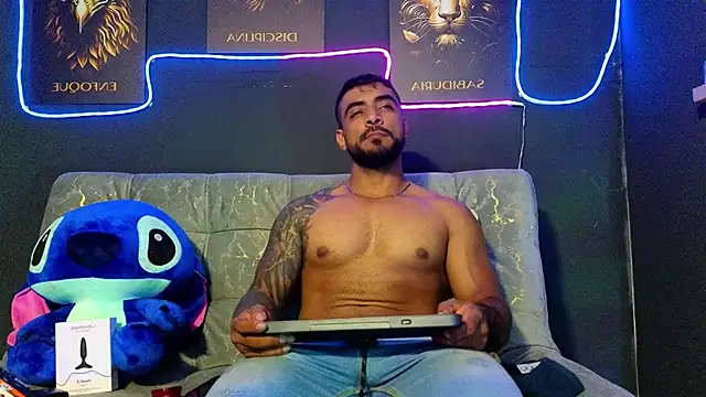 ERIC HARRISON online show from November 15, 2025, 2:15 am