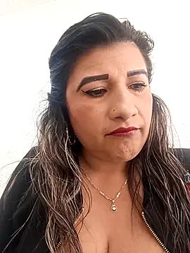 Snapshot of Hannahcandyy chatting on April 24, 2026, 8:22 pm Hannahcandyy online show from April 24, 2026, 8:22 pm
