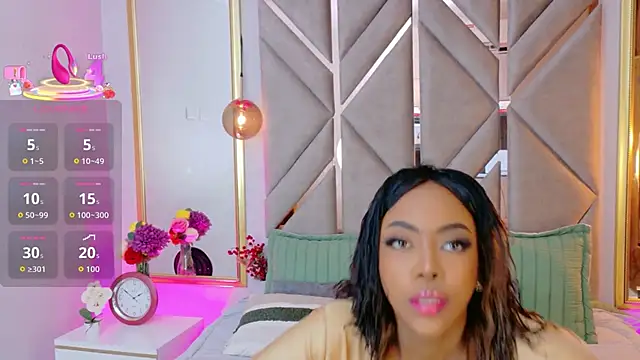 Snapshot of Lola_King chatting on November 22, 2025, 4:55 am Lola King online show from November 22, 2025, 4:55 am