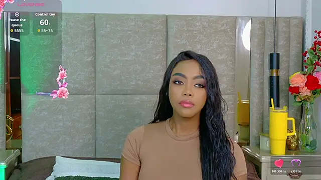 Snapshot of Lola_King chatting on February 14, 2026, 2:23 am Lola King online show from February 14, 2026, 2:23 am