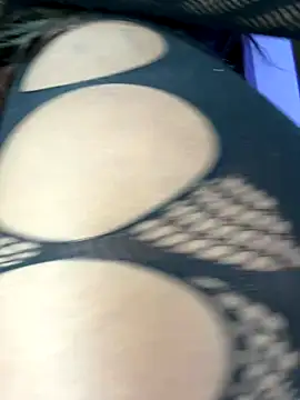 Lola King online show from October 15, 2025, 6:49 pm