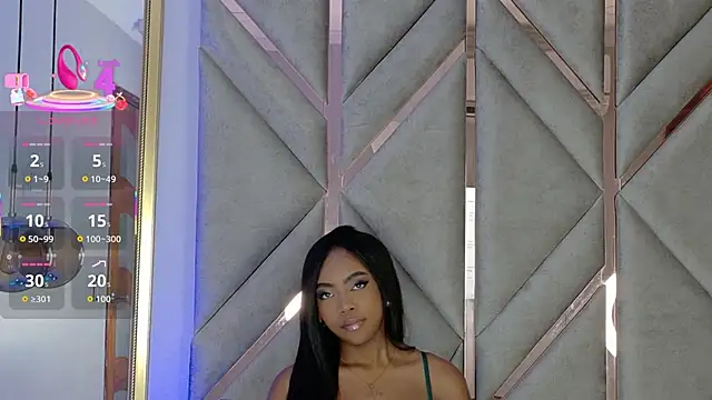 Lola King online show from October 16, 2025, 7:55 pm