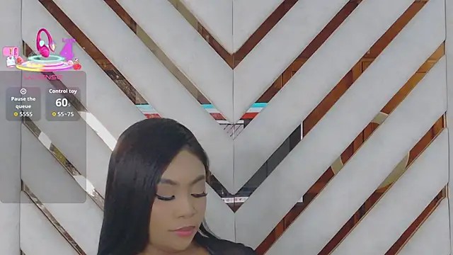 Snapshot of Lola_King chatting on April 29, 2026, 6:28 am Lola King online show from April 29, 2026, 6:28 am