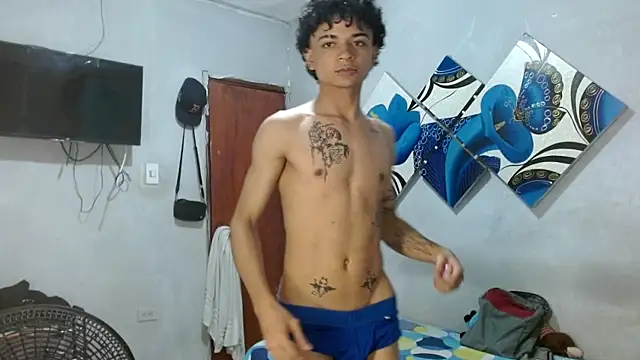 Snapshot of Lovebeng_ chatting on October 11, 2025, 12:33 am Lovebeng online show from October 11, 2025, 12:33 am