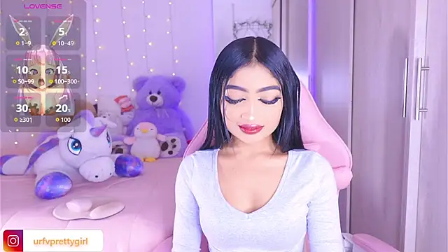urfavprettygirl online show from May 4, 2026, 5:55 am