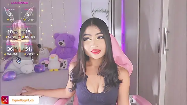 Snapshot of urfavprettygirl chatting on October 18, 2025, 7:21 am urfavprettygirl online show from October 18, 2025, 7:21 am