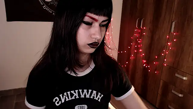 Little-Lucifer online show from April 5, 2026, 5:30 pm