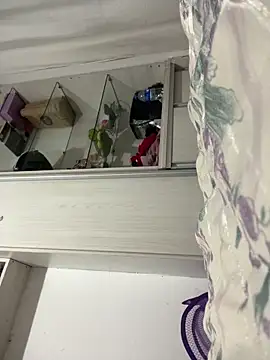 Snapshot of Vih222 chatting on March 5, 2026, 4:09 am Vih222 online show from March 5, 2026, 4:09 am