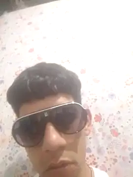 DecisivePimiento online show from September 30, 2025, 4:13 pm