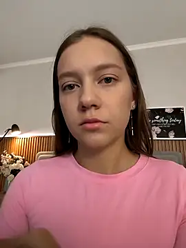 Snapshot of AliceBrayan chatting on September 12, 2025, 5:07 am AliceBrayan online show from September 12, 2025, 5:07 am