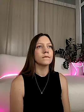 Snapshot of AliceBrayan chatting on March 18, 2025, 5:12 am AliceBrayan online show from March 18, 2025, 5:12 am