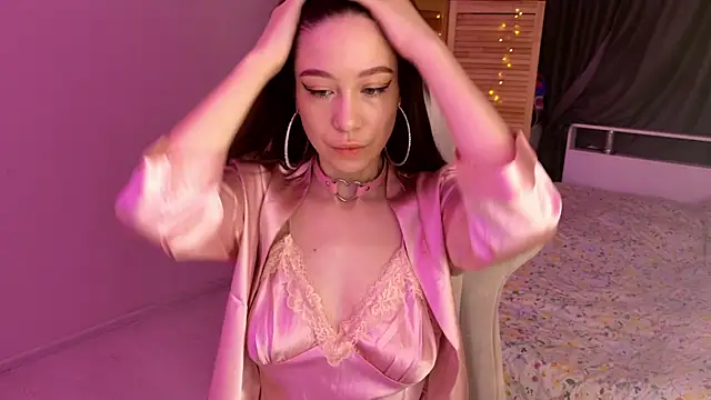 Snapshot of Miss_Mia_Murr chatting on October 26, 2025, 5:41 am Miss Mia Murr online show from October 26, 2025, 5:41 am