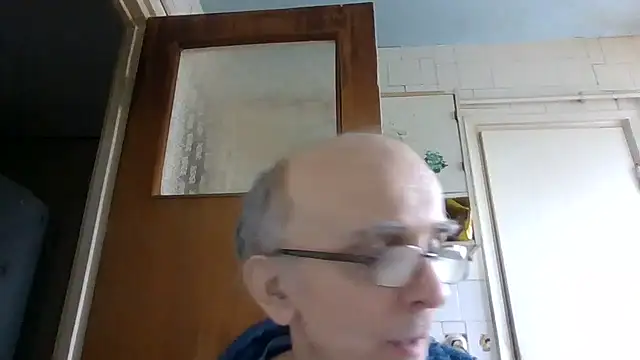 mariusica1xh online show from March 1, 2026, 12:38 pm