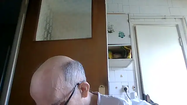 mariusica1xh online show from July 27, 2026, 12:34 pm