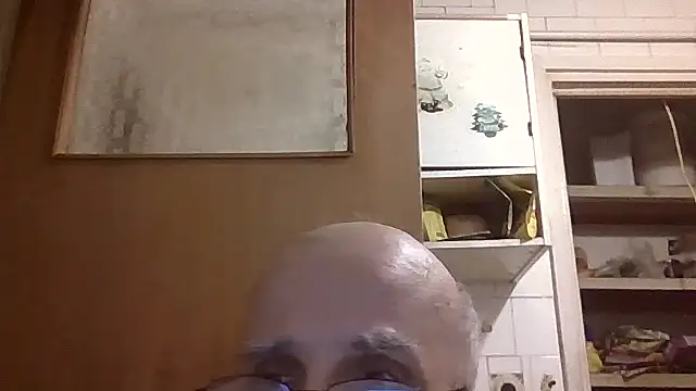 mariusica1xh online show from July 7, 2026, 10:24 pm